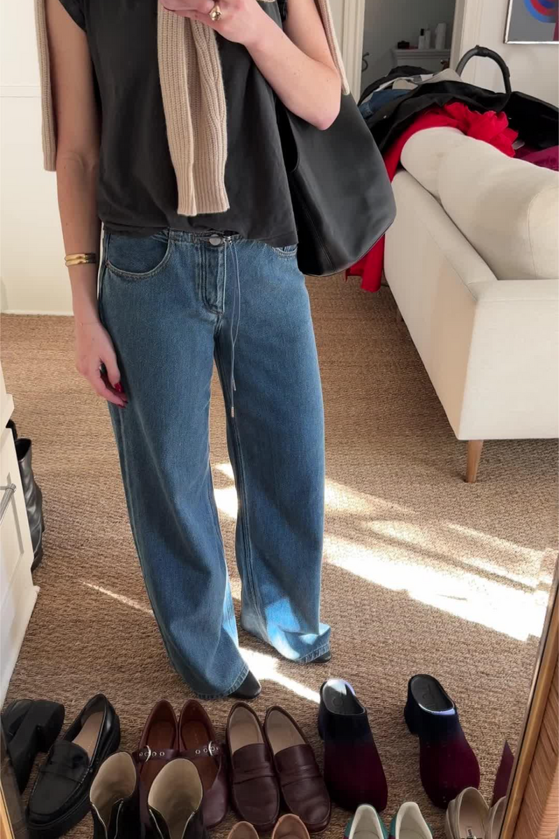 Joana - Low Rise Wide Leg Jeans