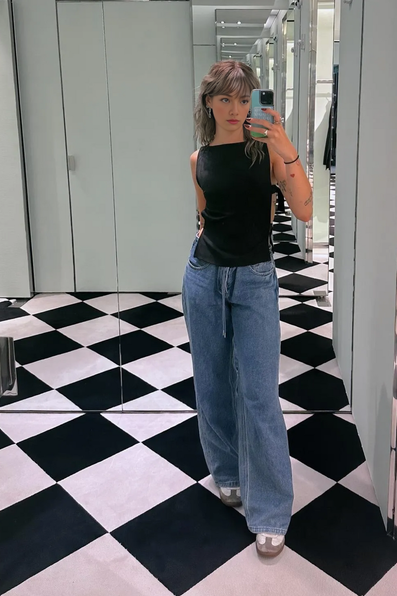 Joana - Low Rise Wide Leg Jeans