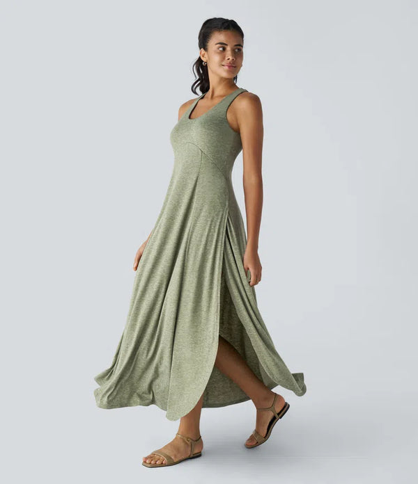 Luna - Flowy Split Backless Dress