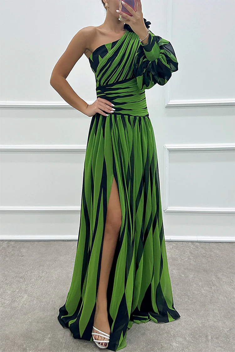 Shiloh - Elegant Striped Maxi Dress
