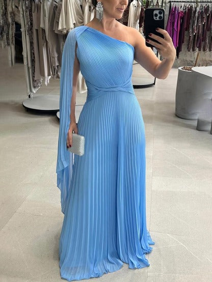 Lucy - Elegant Flowing Pleated Dress