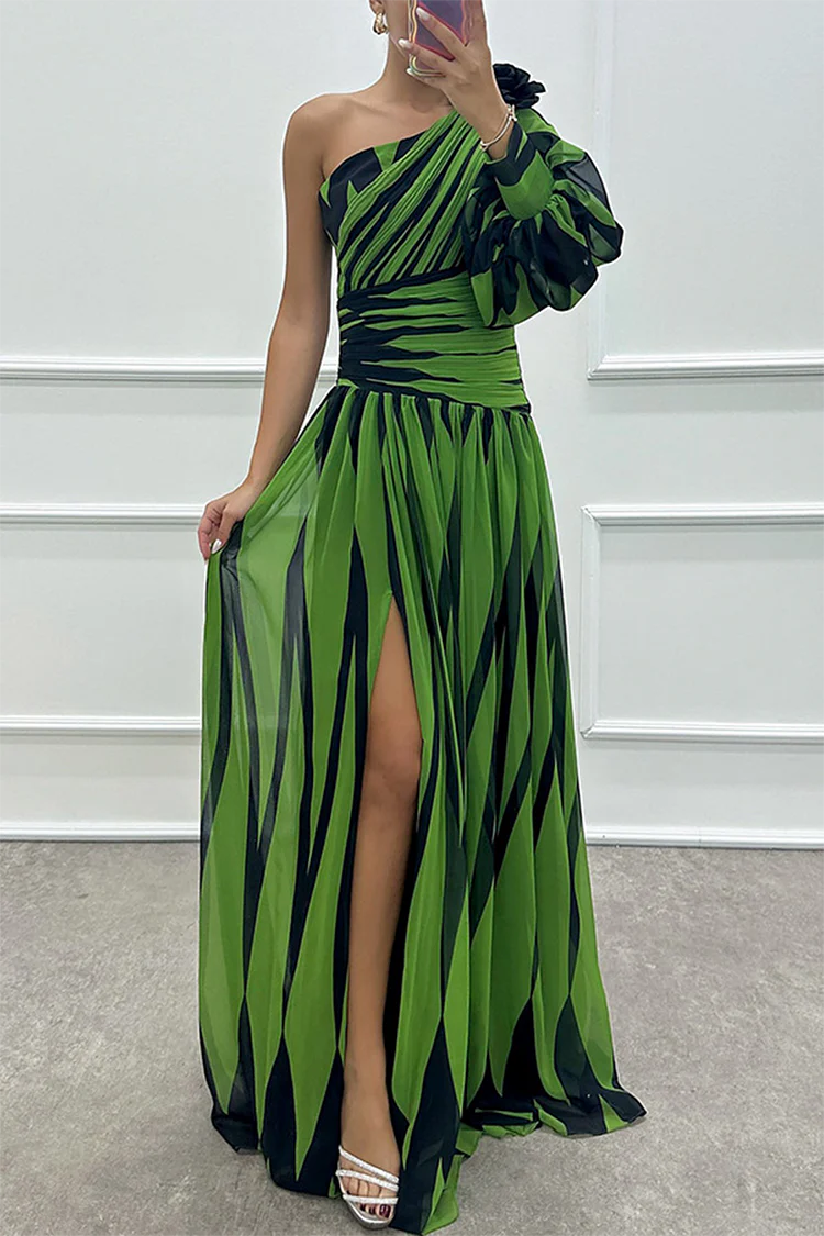 Shiloh - Elegant Striped Maxi Dress