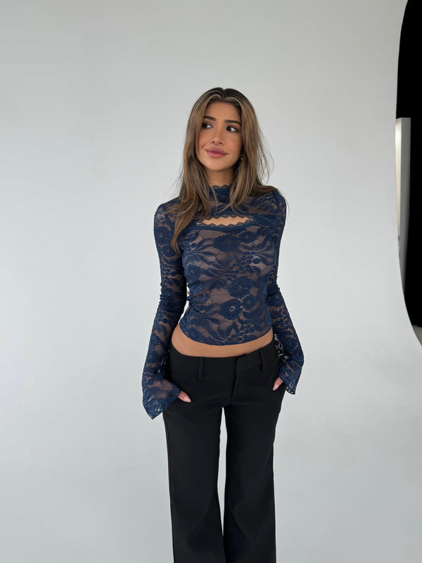 Cut lace elegant top