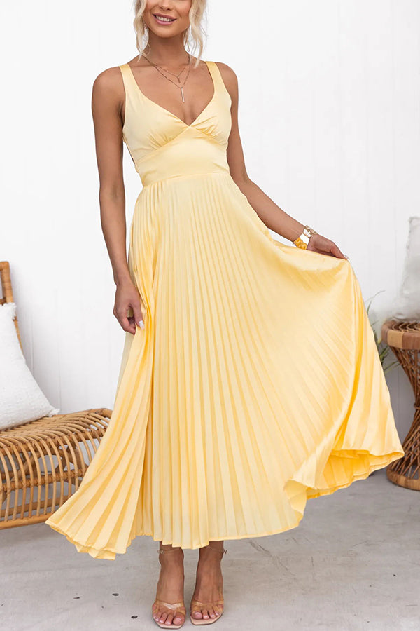 Soleil - Stunning Pleated Maxi Dress