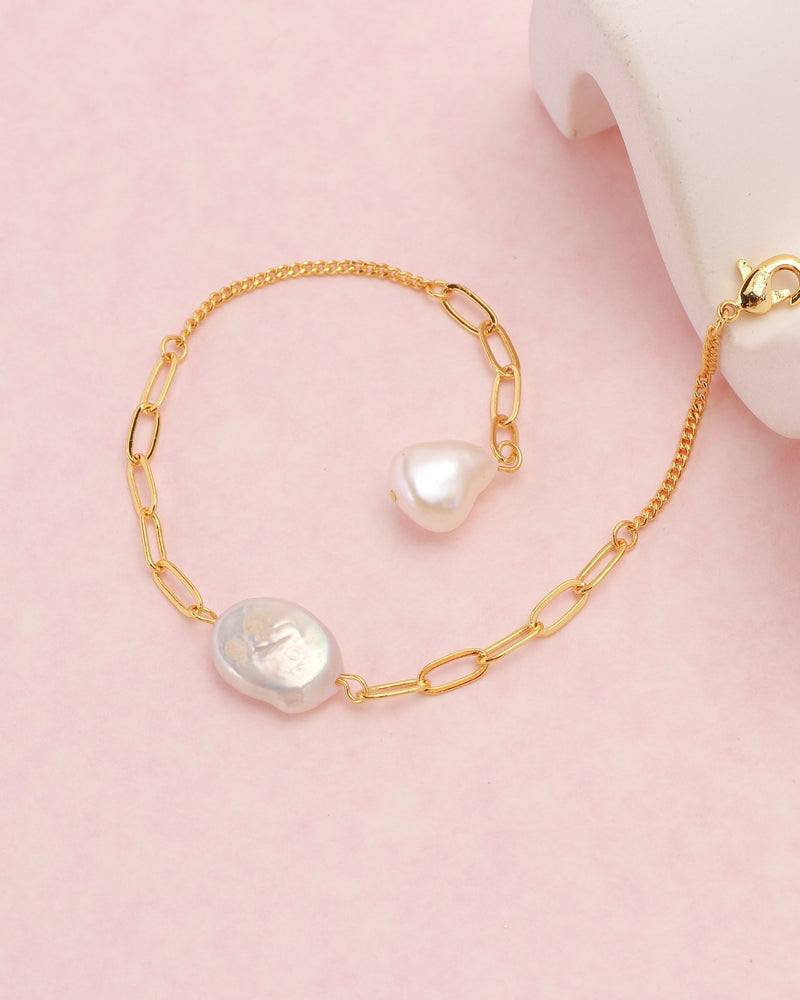Perrie Pearl Gold Chain Bracelet