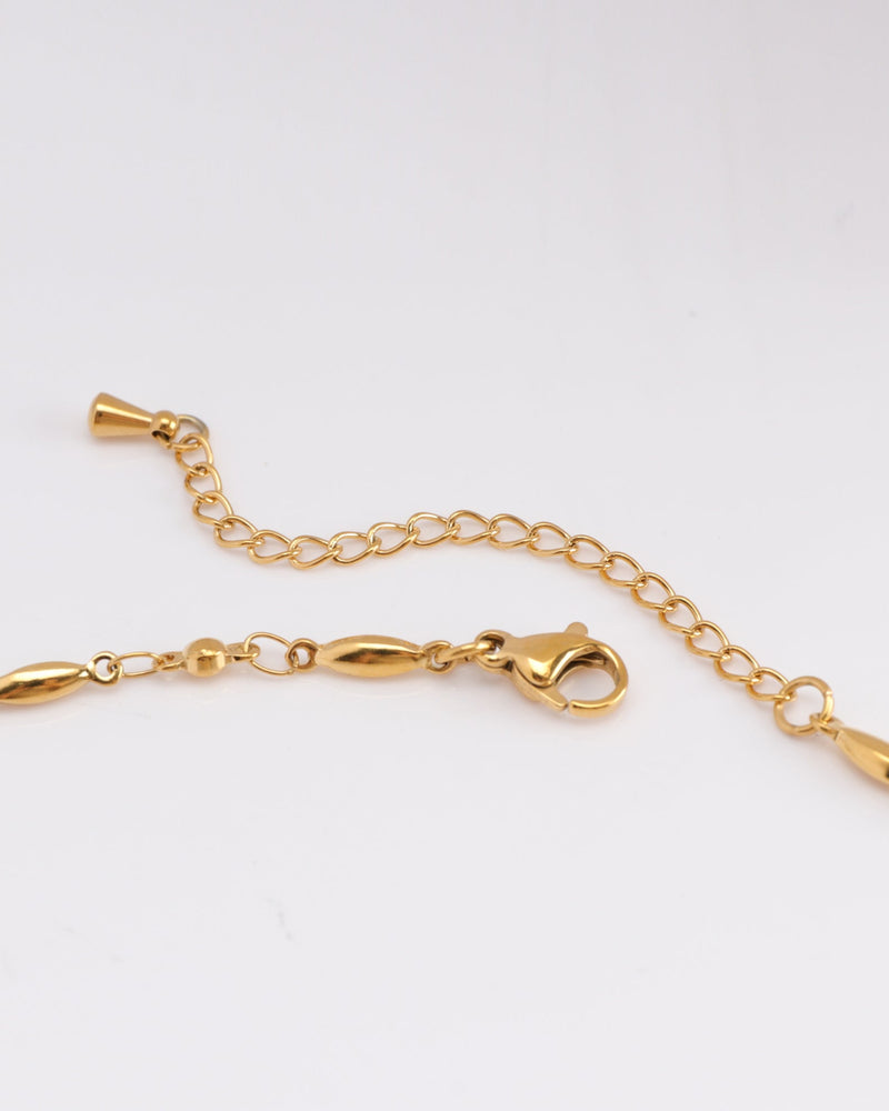 Linne Zirconia Gold Pendant Necklace
