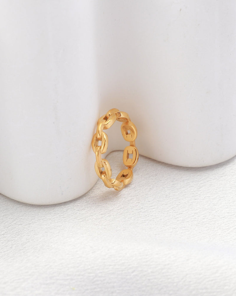 Alia Gold Chain Ring