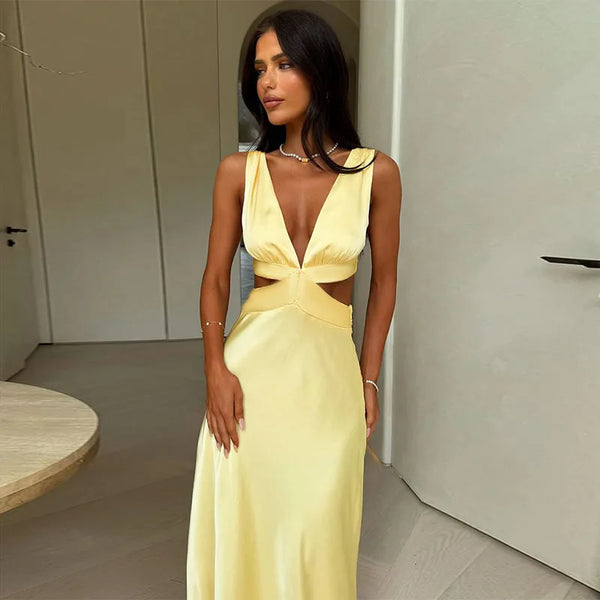 Maira - Sleek Sleeveless Maxi Dress