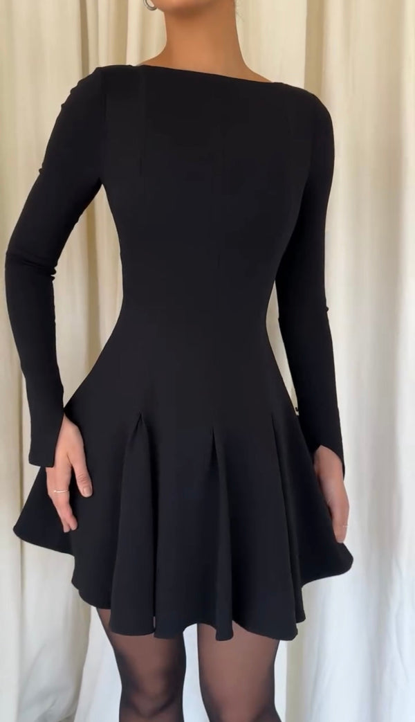 Vanessa - Elegant Long Sleeves Dress