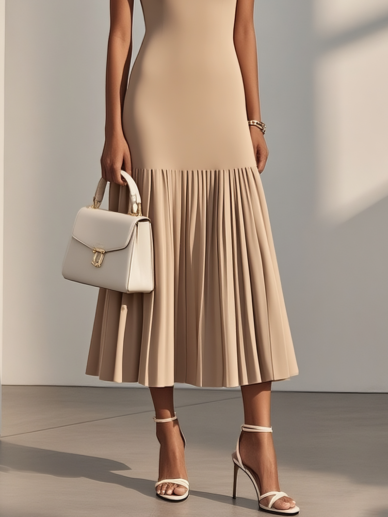 Beallisa - Pleated Knit Crew Dress