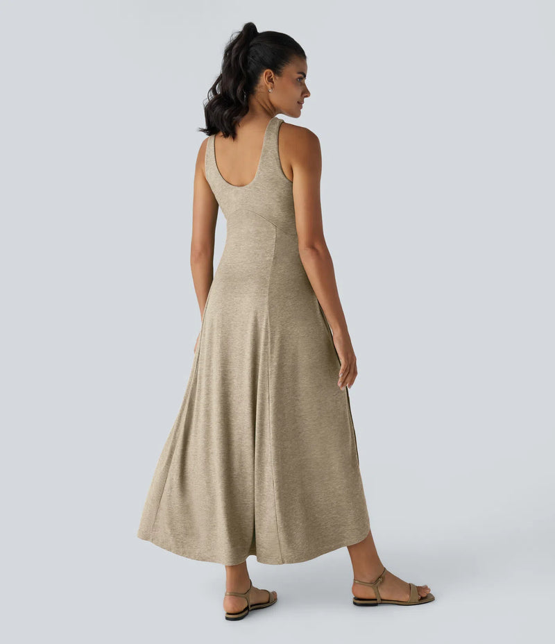 Luna - Flowy Split Backless Dress