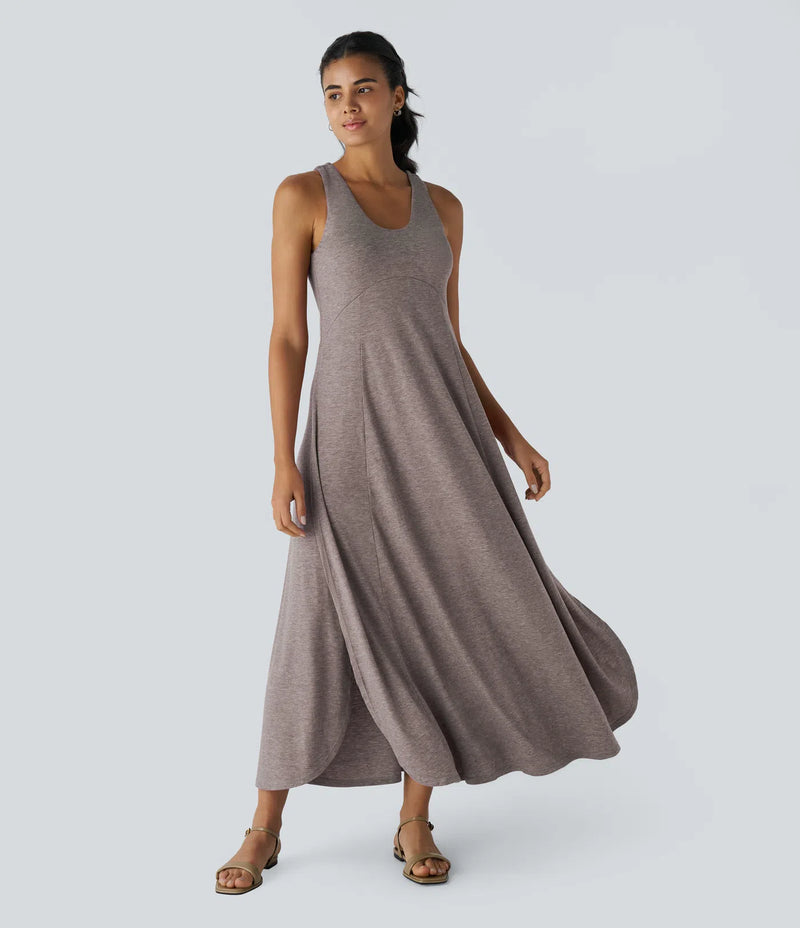 Luna - Flowy Split Backless Dress