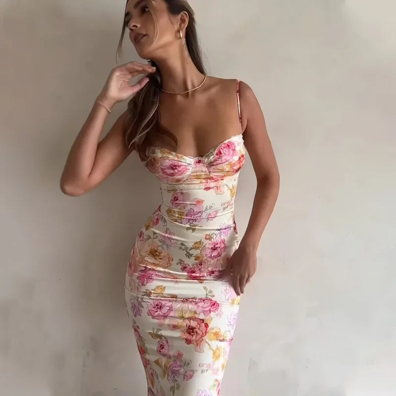 Quinta - Elegant Luxe Maxi Dress