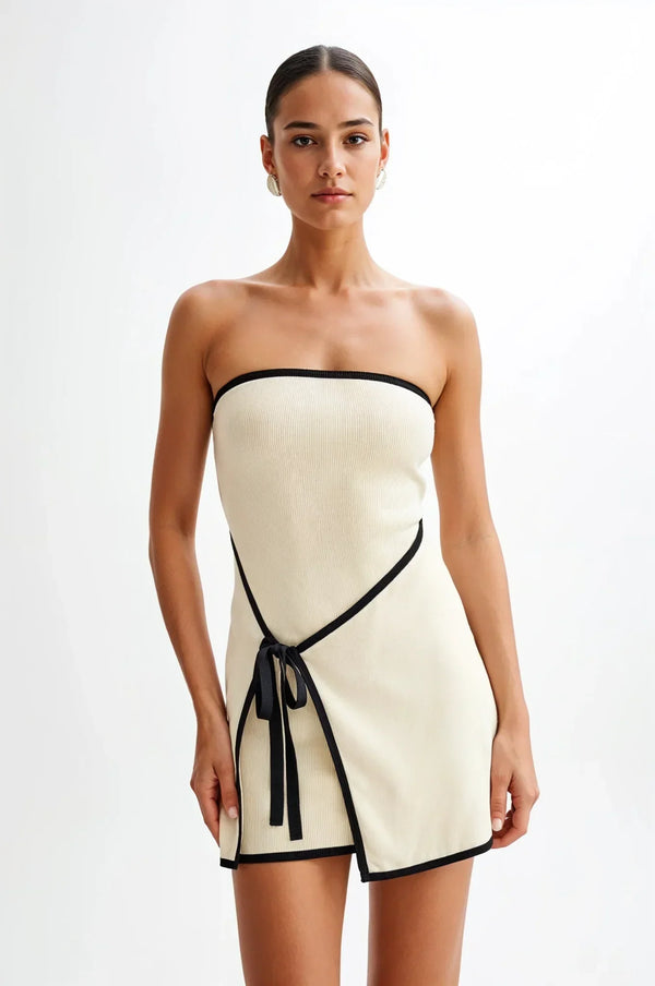 Zoë - Elegant Sleeveless Dress